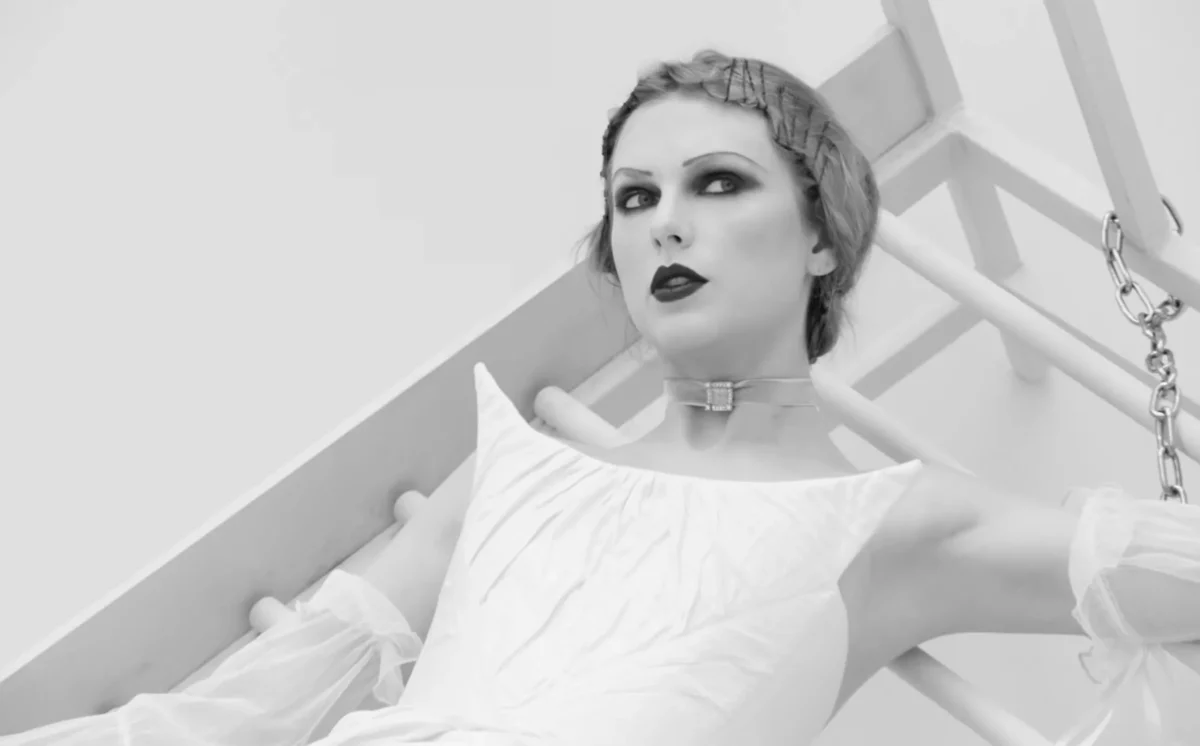 Taylor Swift in Fortnight music video from her latest album